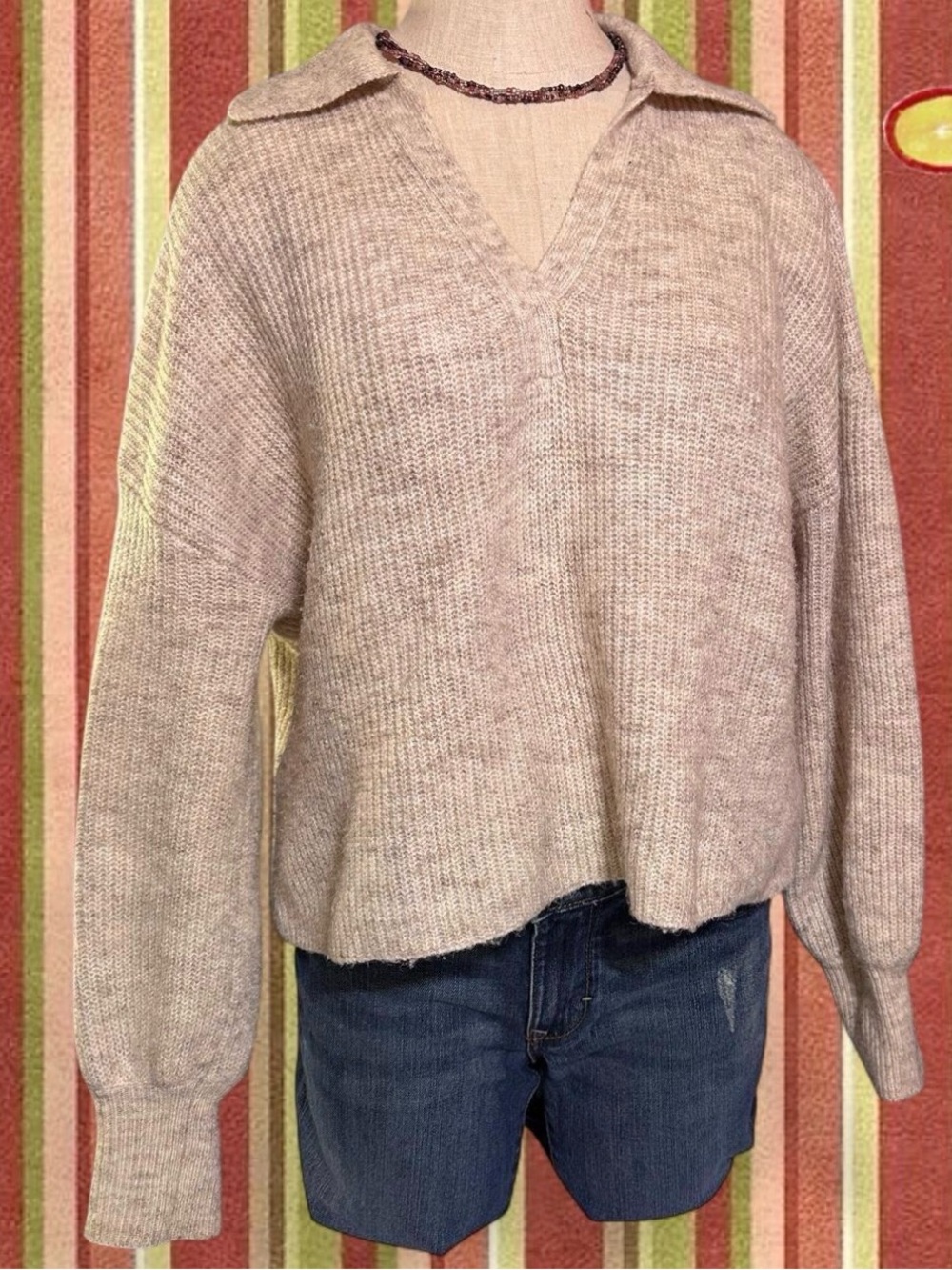 Cream Beige Ribbed Collared V-Neck Women's Sweater